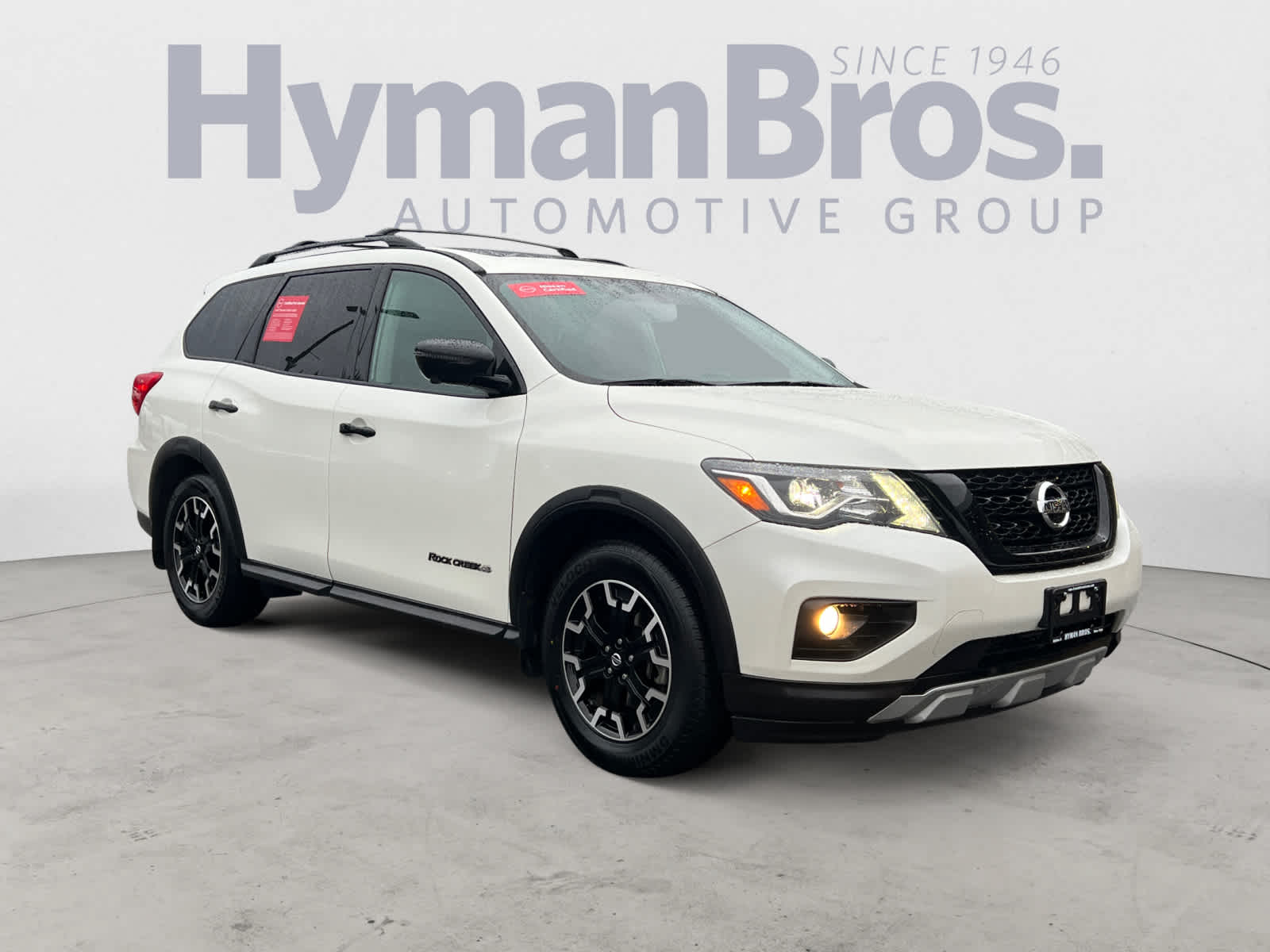 2020 Nissan Pathfinder SL's photo