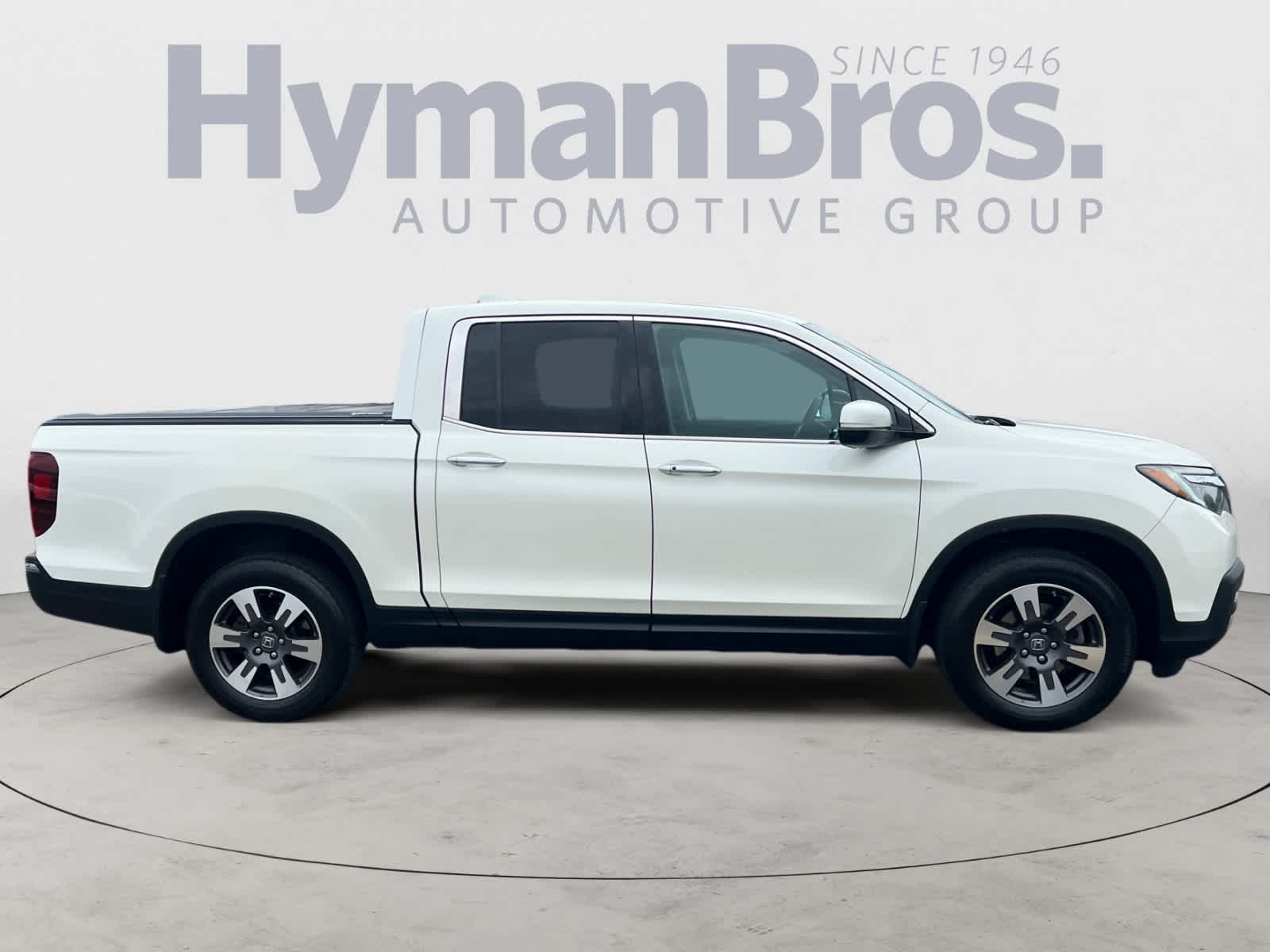 2019 Honda Ridgeline RTL-E photo 2