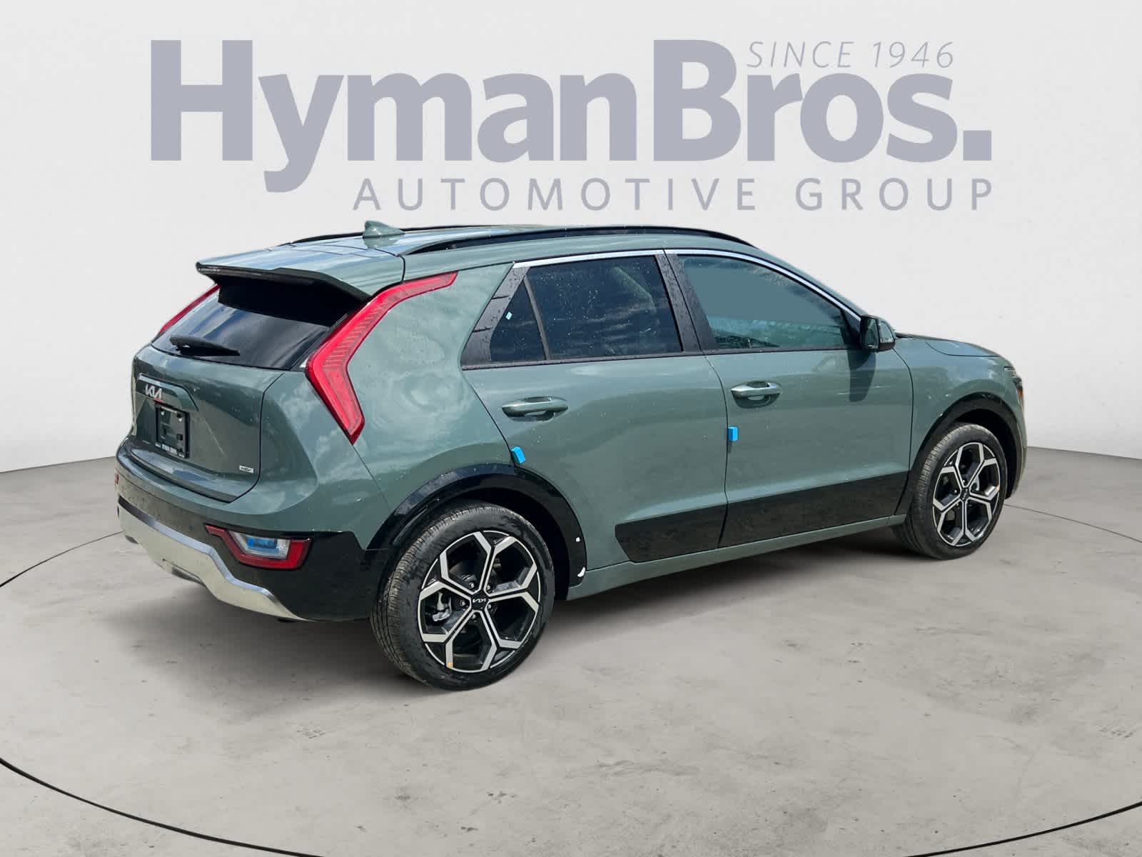 2025 Kia Niro SX Touring photo 3
