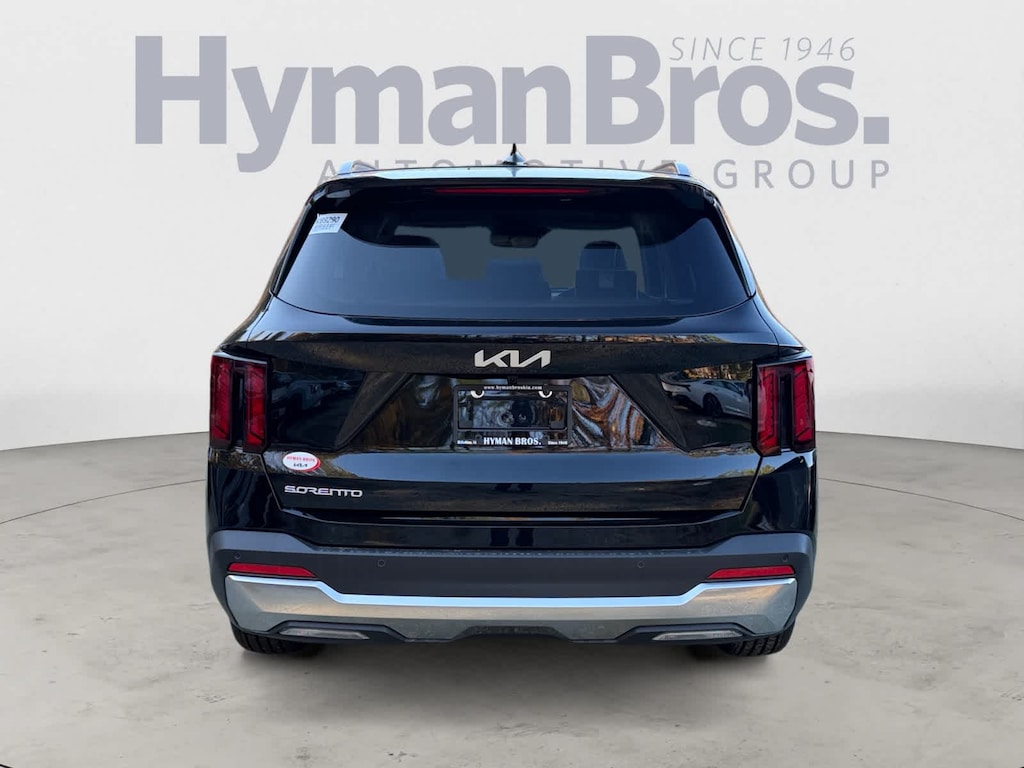 New 2026 Kia Sorento S FWD