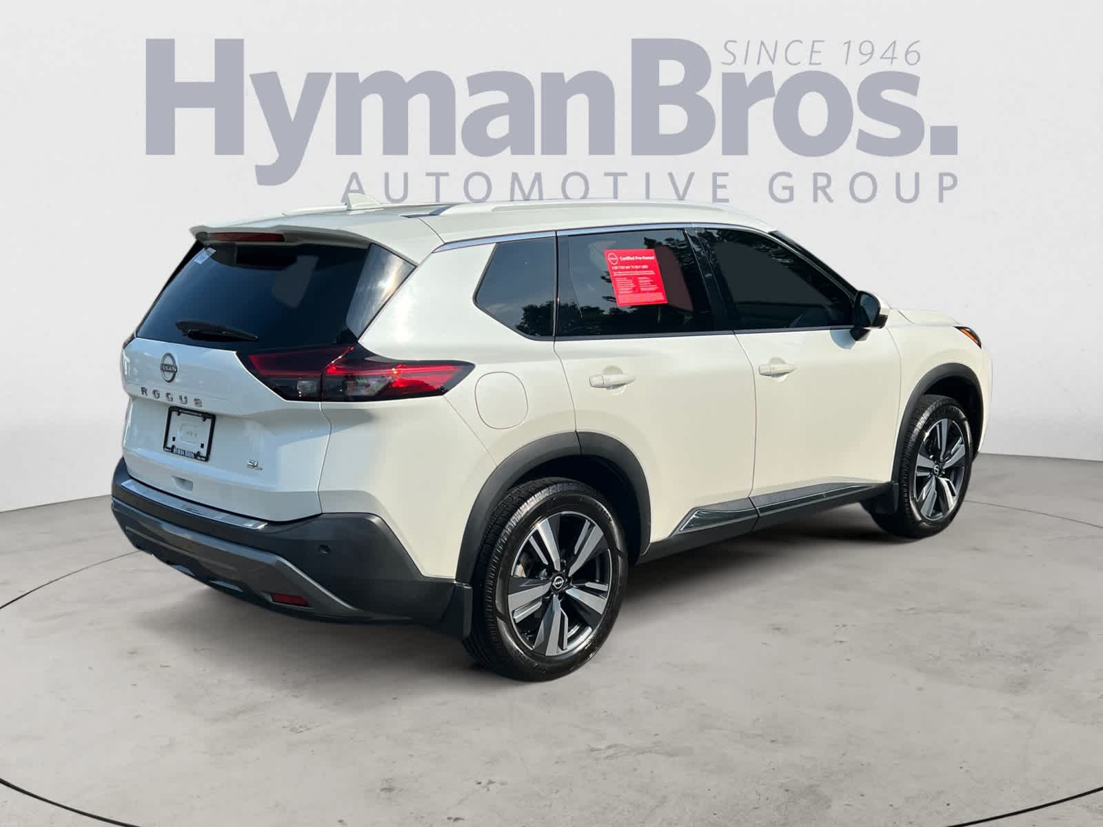 2022 Nissan Rogue SL photo 3