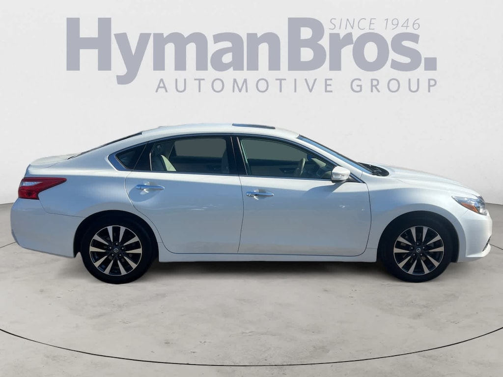 Used 2016 Nissan Altima 2.5 SL Sdn I4