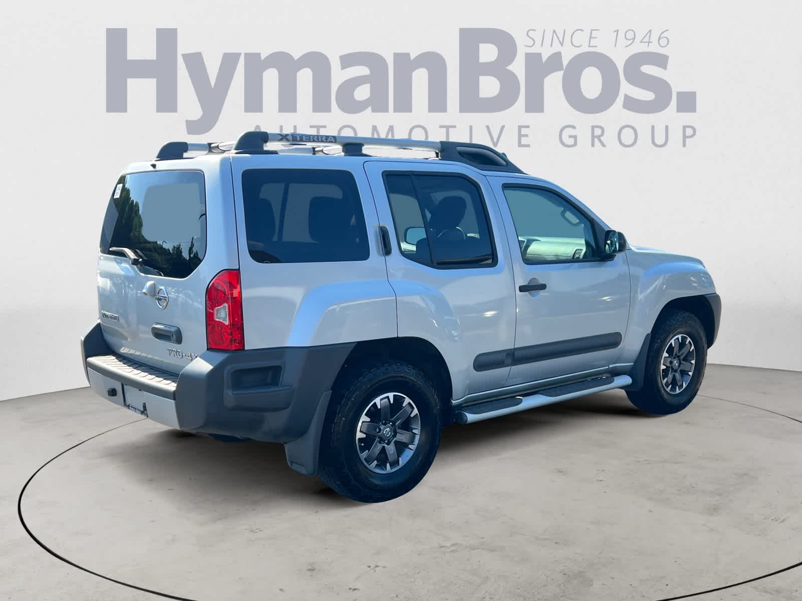 2015 Nissan Xterra PRO-4X photo 3