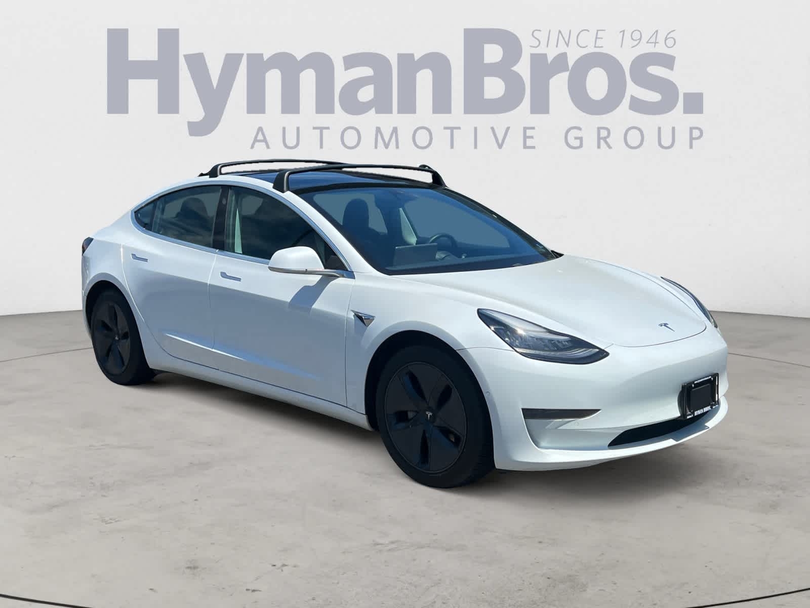 2020 Tesla Model 3 Standard Range Plus's photo