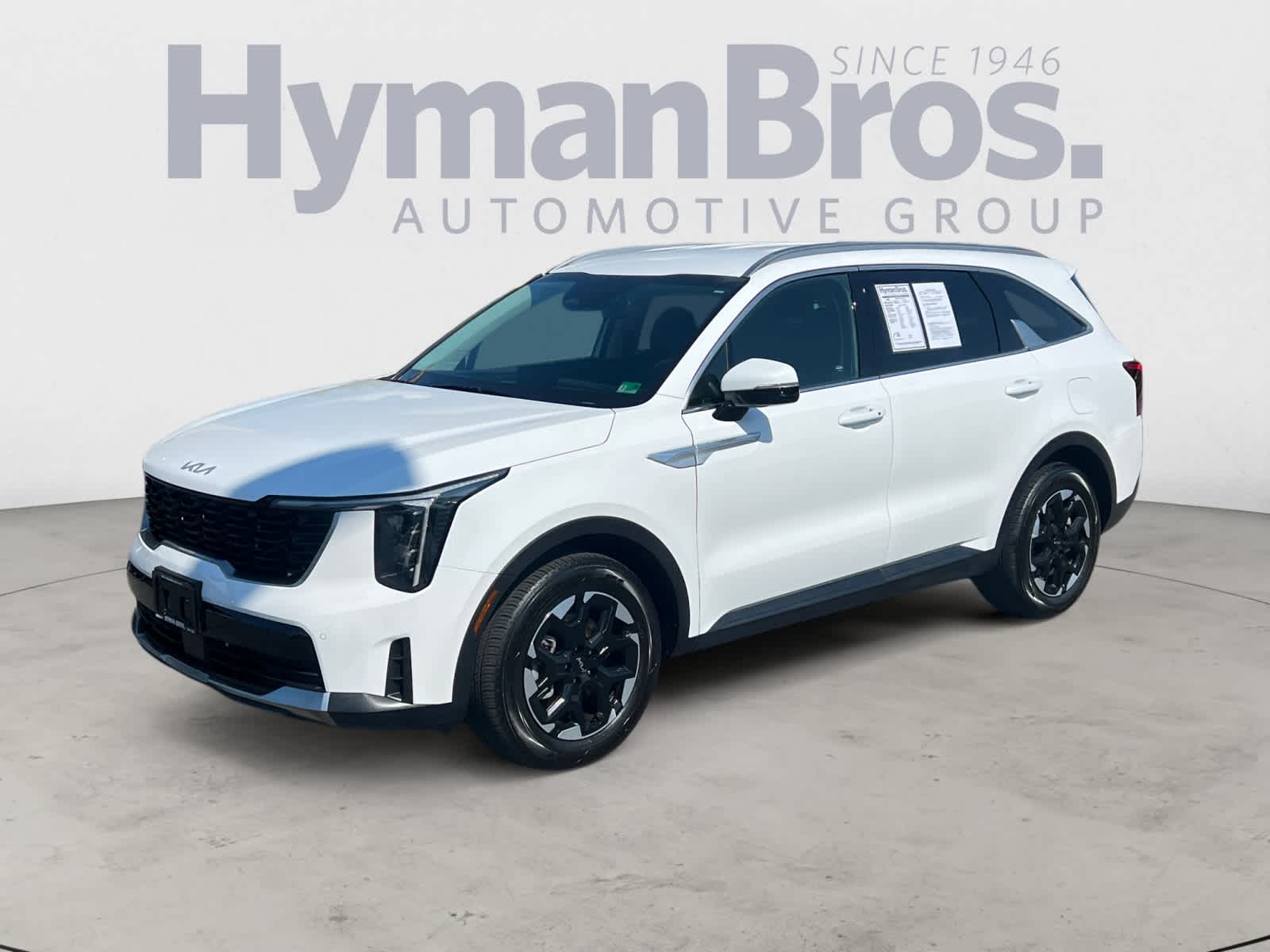 2025 Kia Sorento S - Photo 8