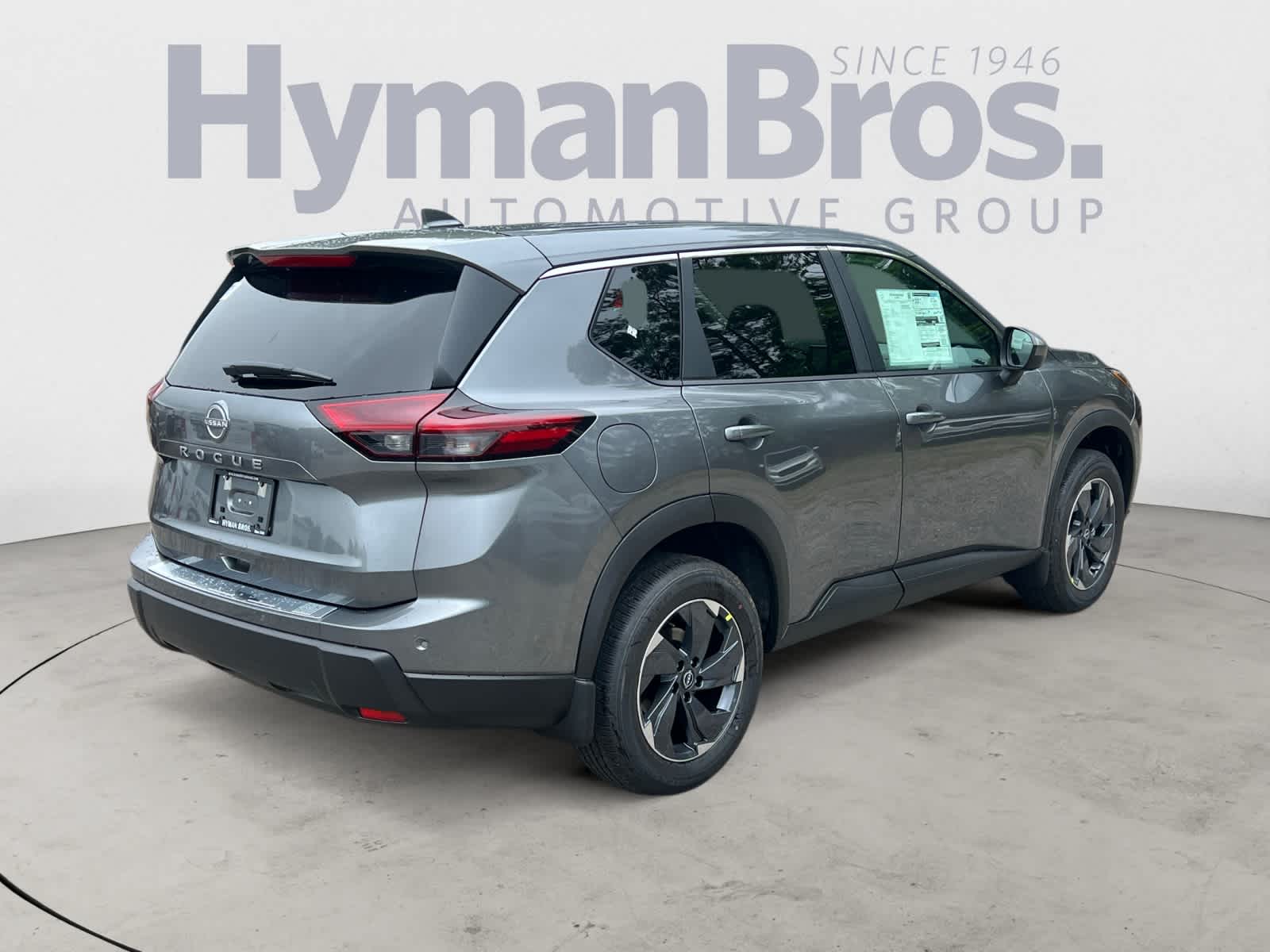 2025 Nissan Rogue SV photo 3