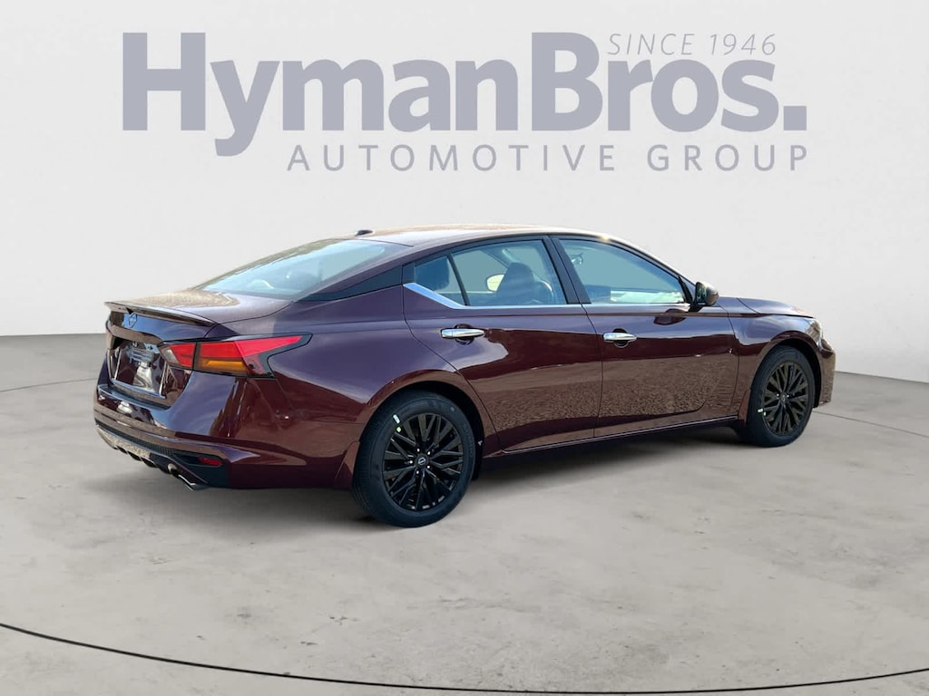 New 2025 Nissan Altima SV Sedan