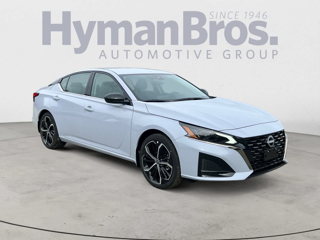 New 2025 Nissan Altima SR Sedan