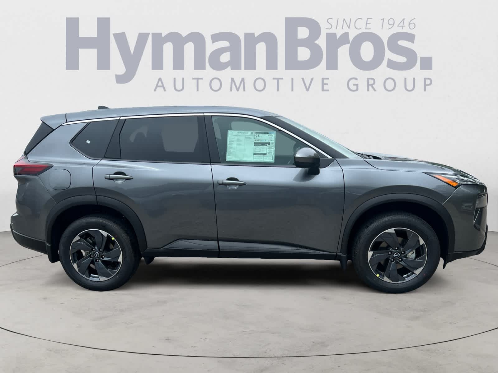 2025 Nissan Rogue SV photo 2