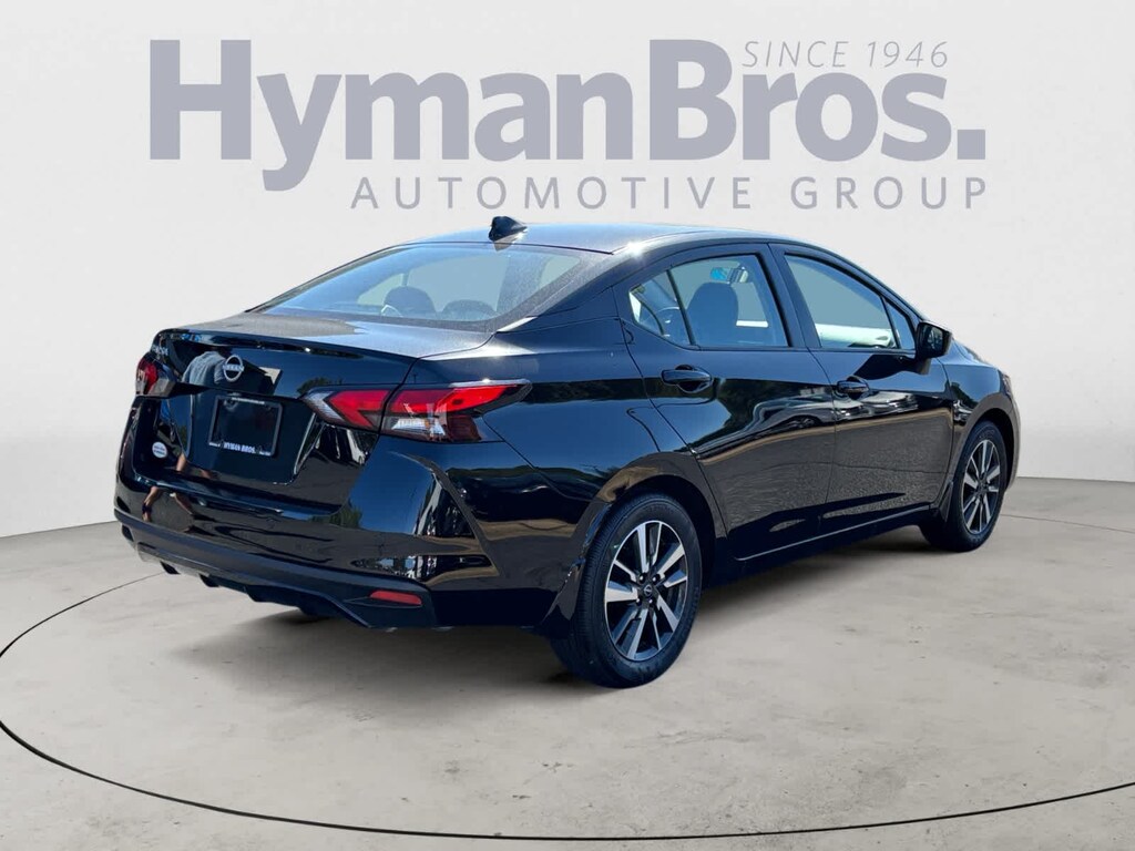 New 2025 Nissan Versa 1.6 SV Sedan