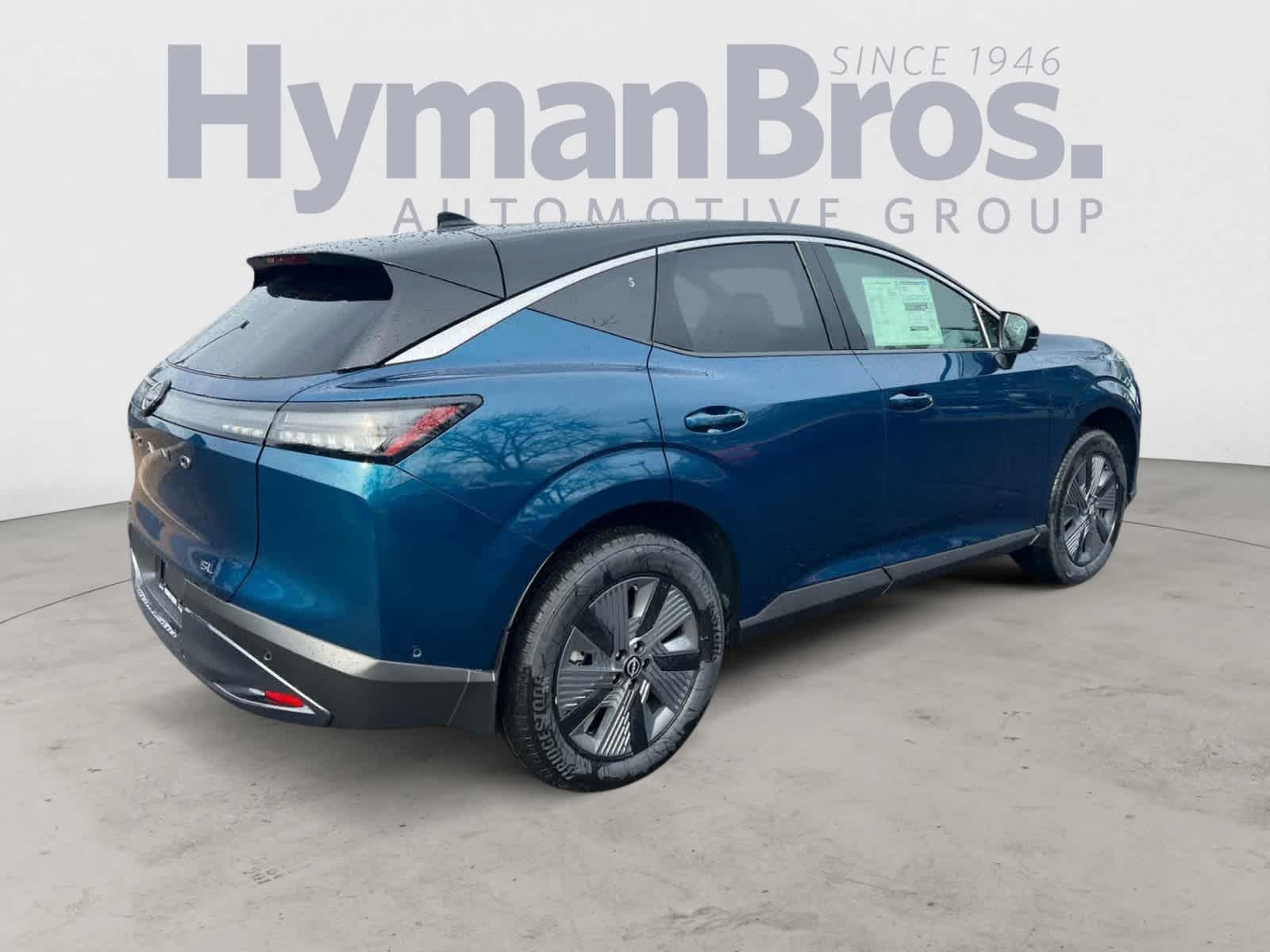 2025 Nissan Murano SL photo 2