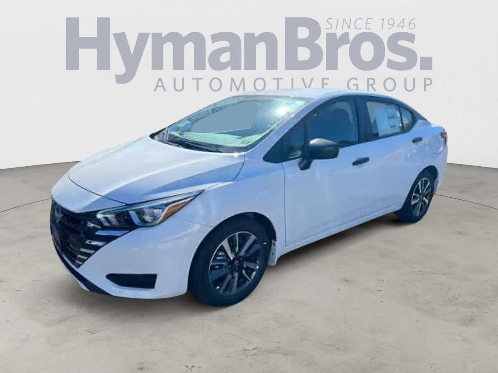 2024 Nissan Versa 1.6 S photo 3
