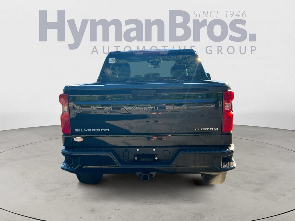 Used 2024 Chevrolet Silverado 1500 Custom 4WD Crew Cab 147 4WD Crew Cab 147