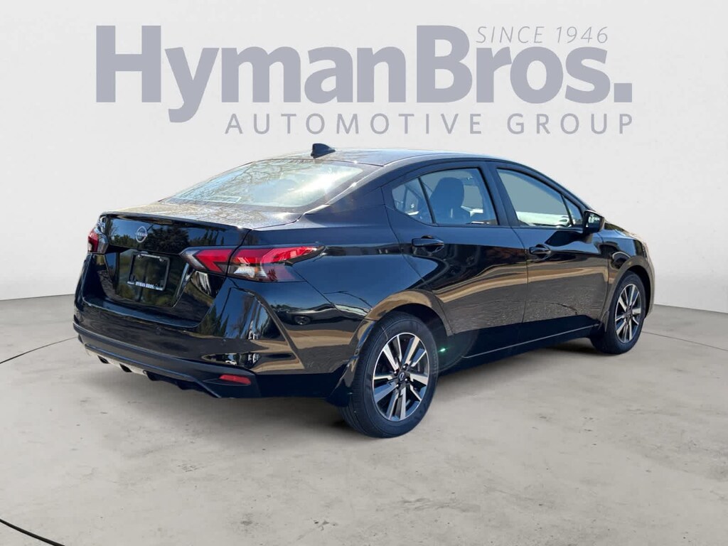 New 2025 Nissan Versa 1.6 SV Sedan