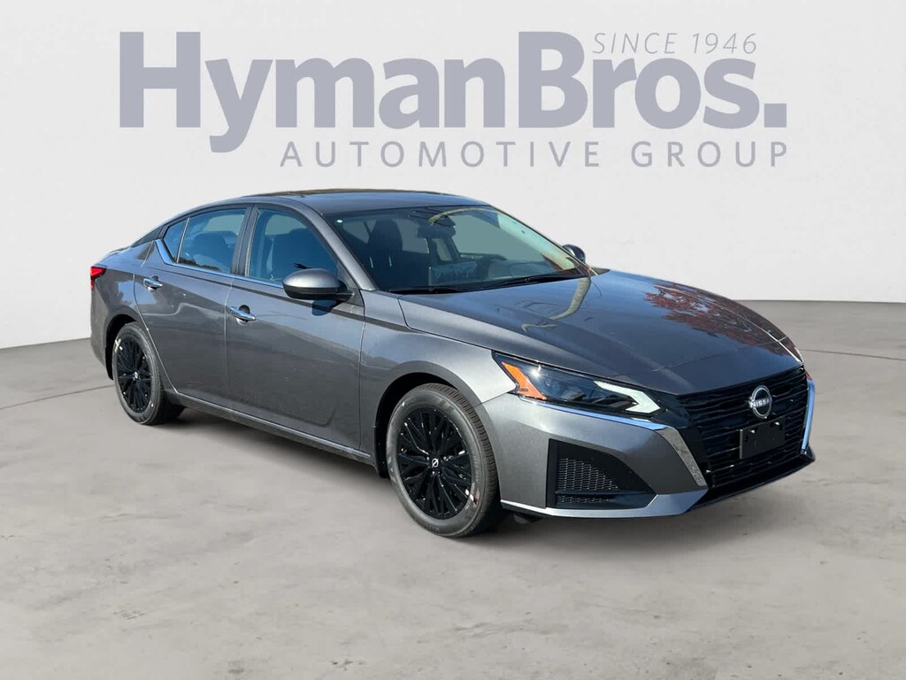 New 2025 Nissan Altima SV Sedan