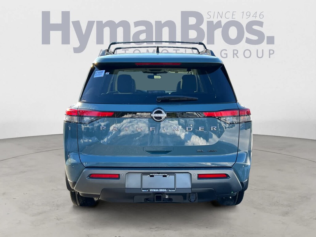 New 2026 Nissan Pathfinder SL SUV