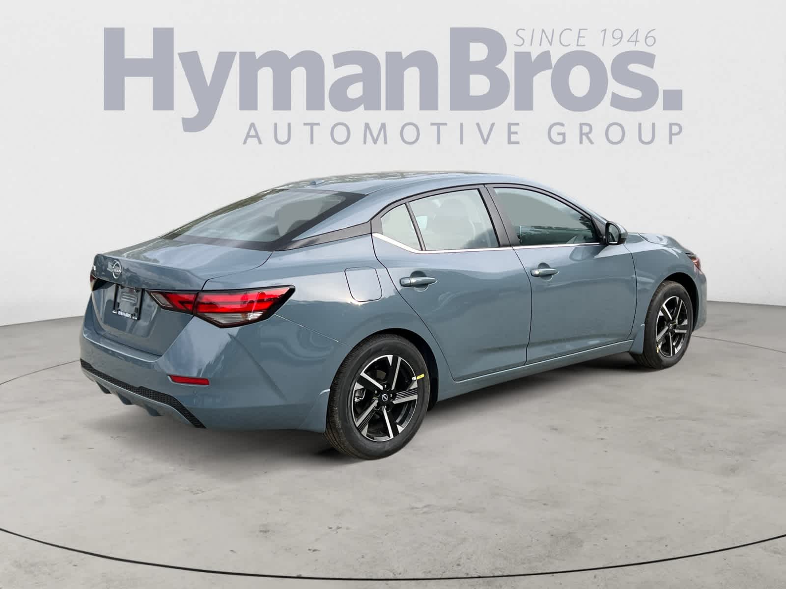 2025 Nissan Sentra SV photo 3