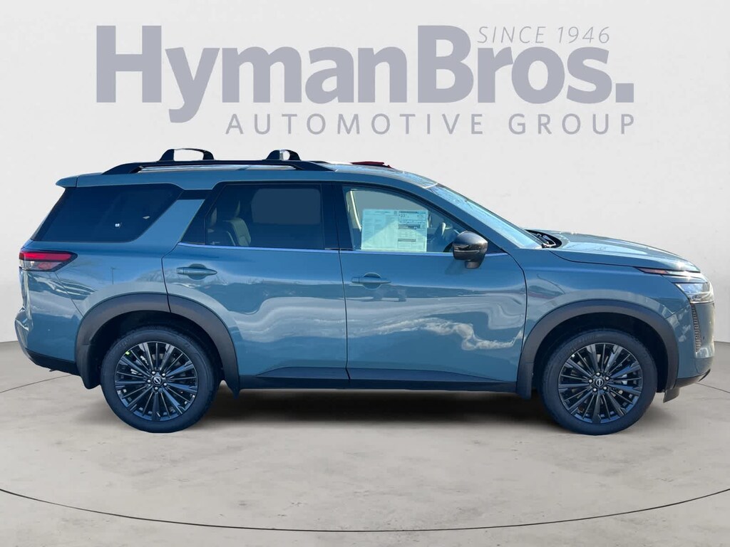 New 2026 Nissan Pathfinder SL SUV