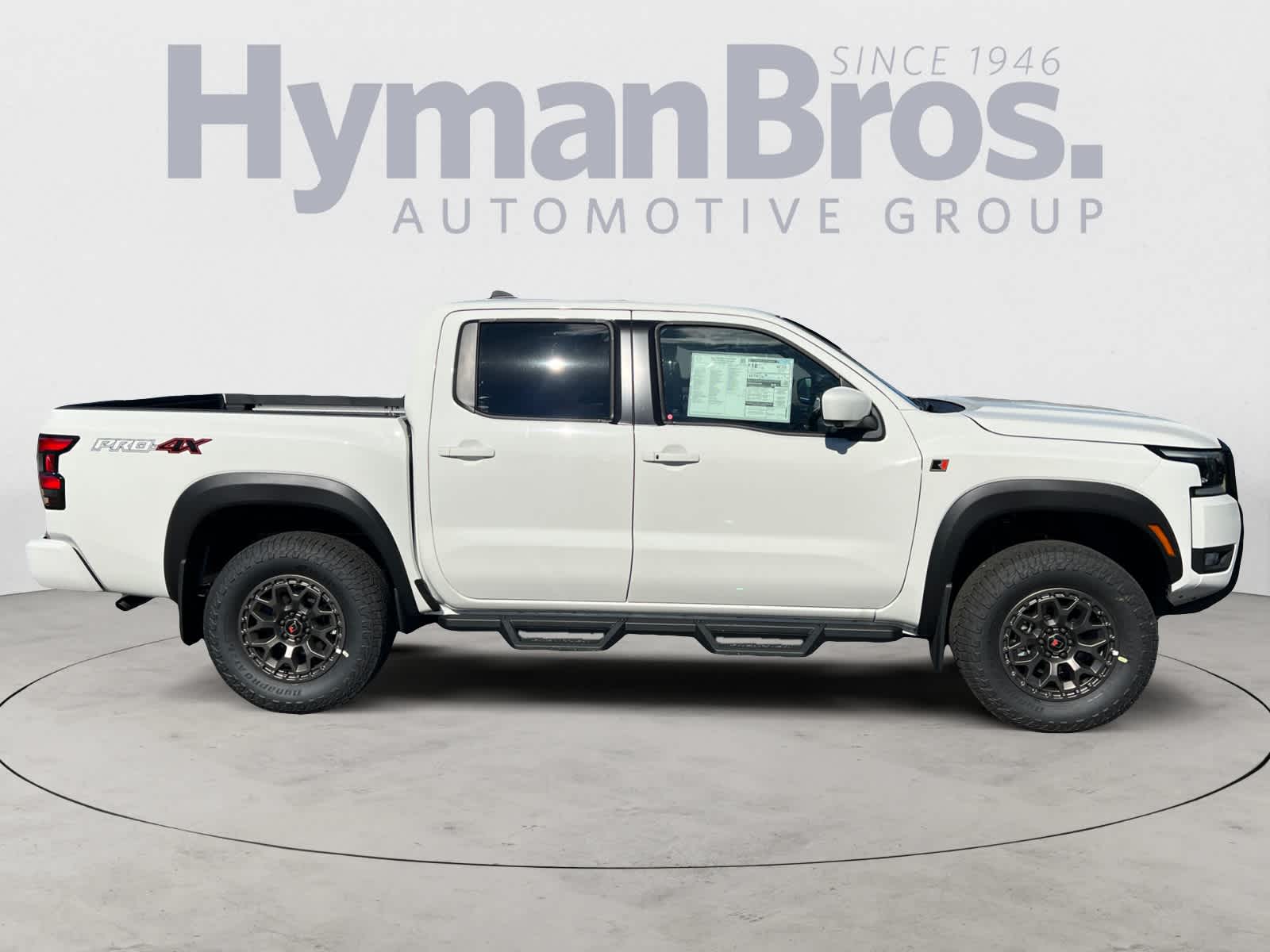 2026 Nissan Frontier Crew Cab PRO-4X photo 2