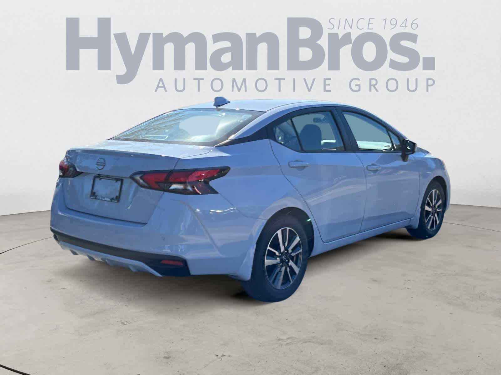 2025 Nissan Versa 1.6 SV photo 3