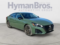 2025 Nissan Altima SR Sedan