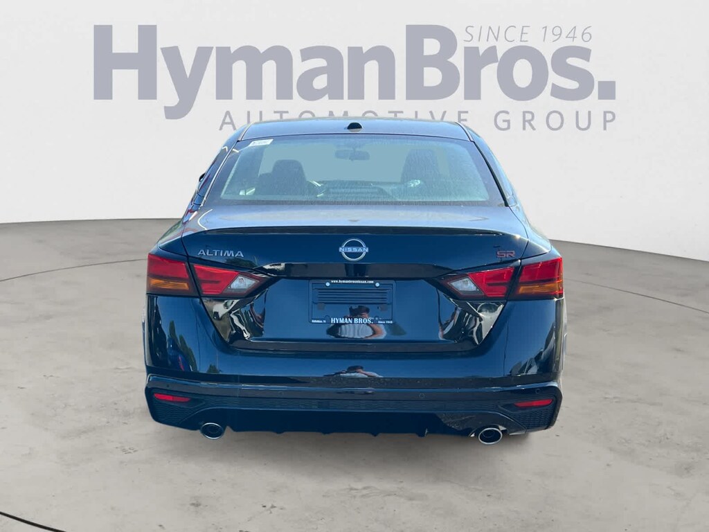 New 2025 Nissan Altima SR Sedan