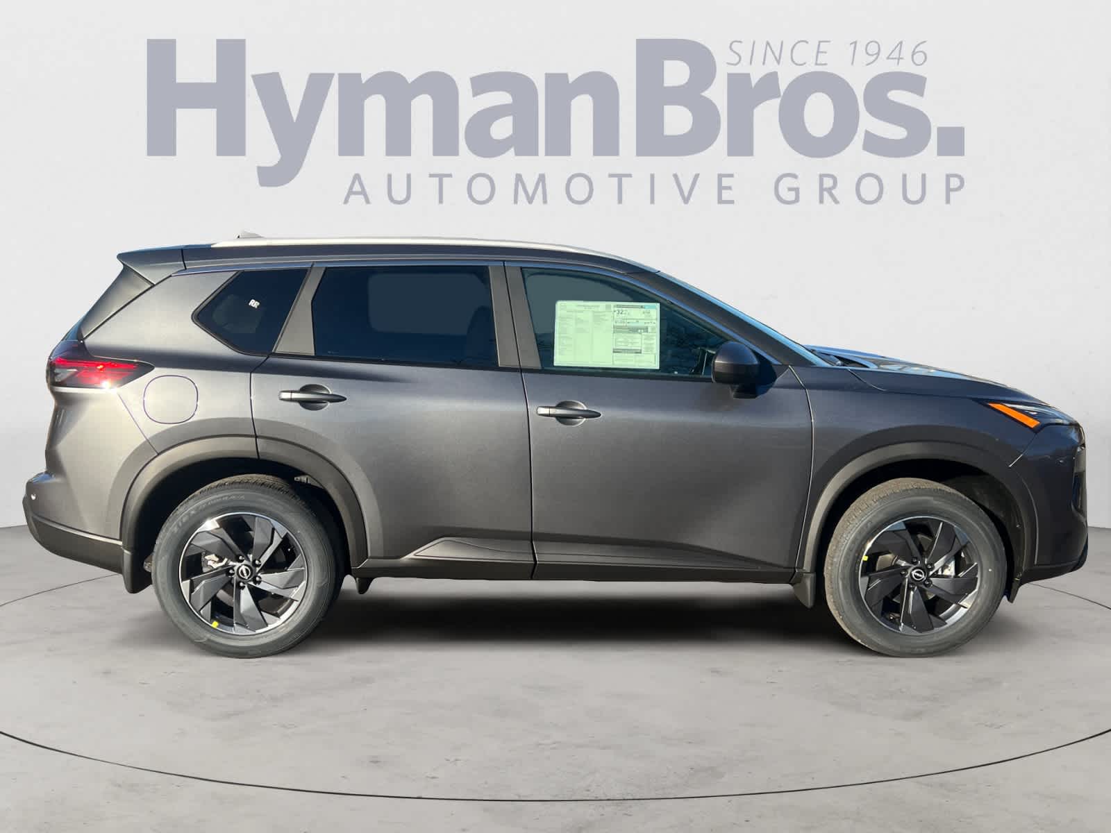 2026 Nissan Rogue SV photo 2