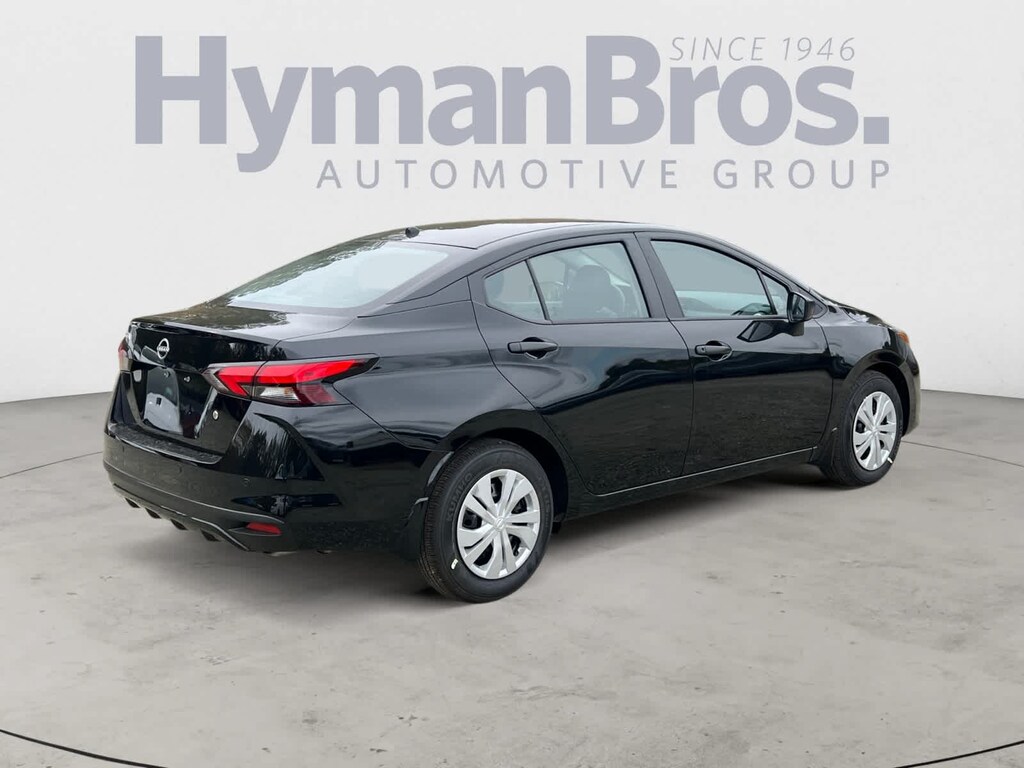 New 2025 Nissan Versa 1.6 S Sedan