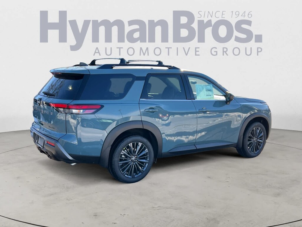 New 2026 Nissan Pathfinder SL SUV