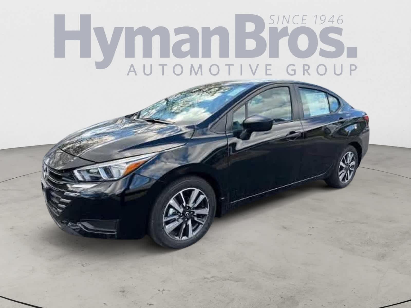 2024 Nissan Versa 1.6 S photo 3