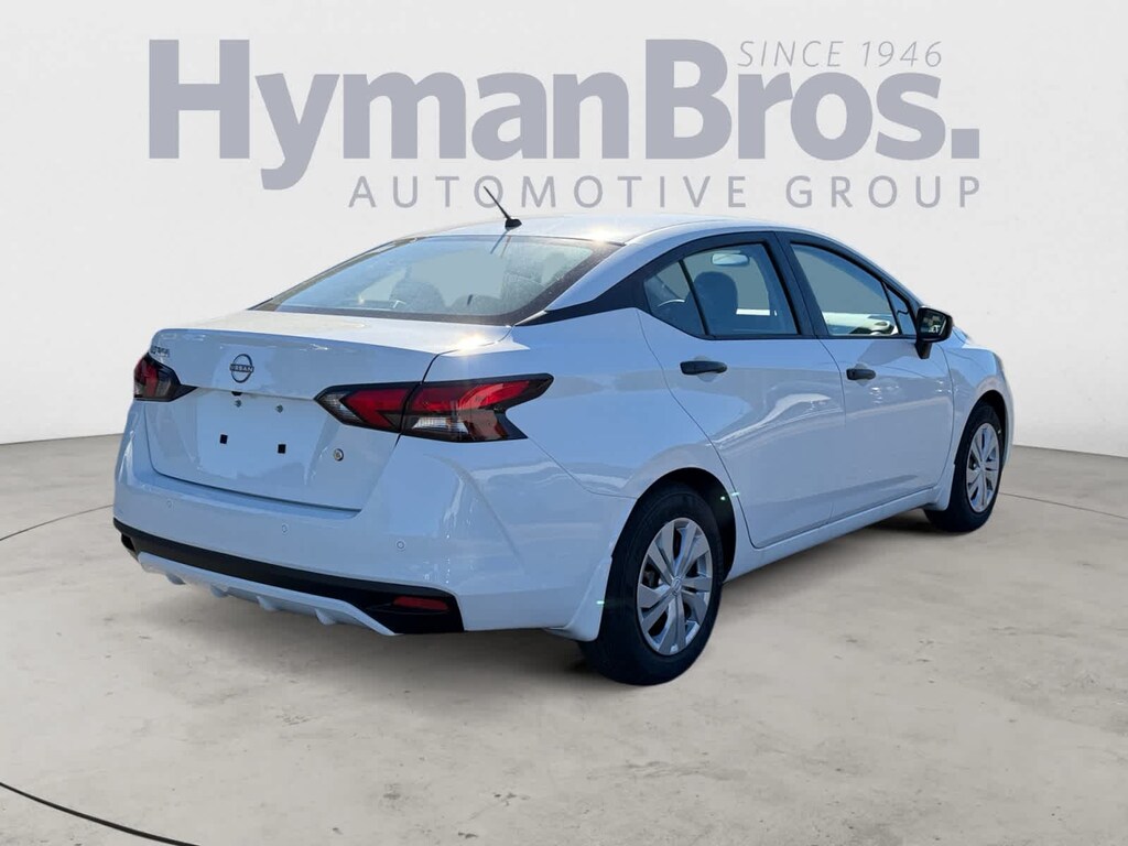 New 2025 Nissan Versa 1.6 S Sedan