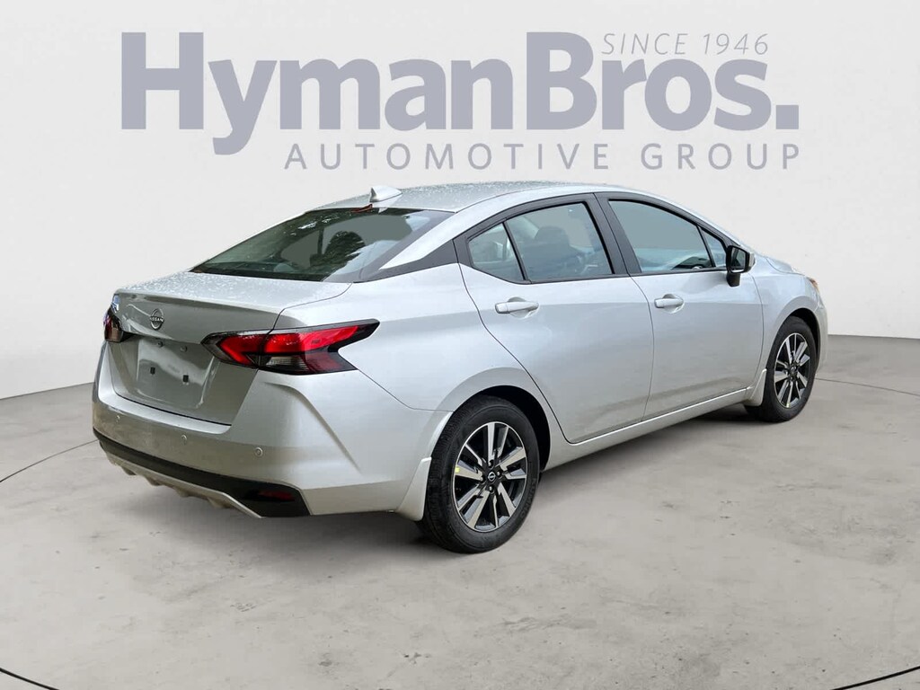 New 2025 Nissan Versa 1.6 SV Sedan