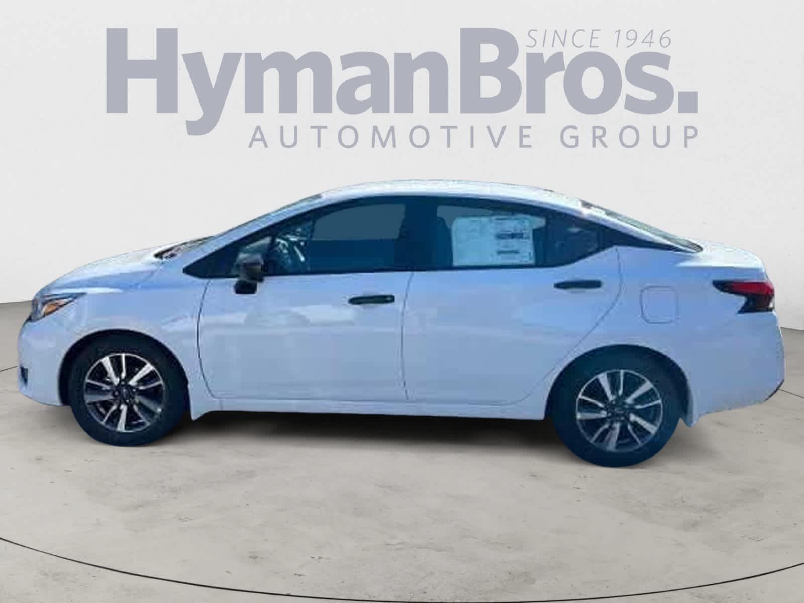 2024 Nissan Versa 1.6 S photo 4