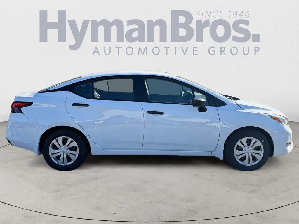 New 2025 Nissan Versa 1.6 S Sedan