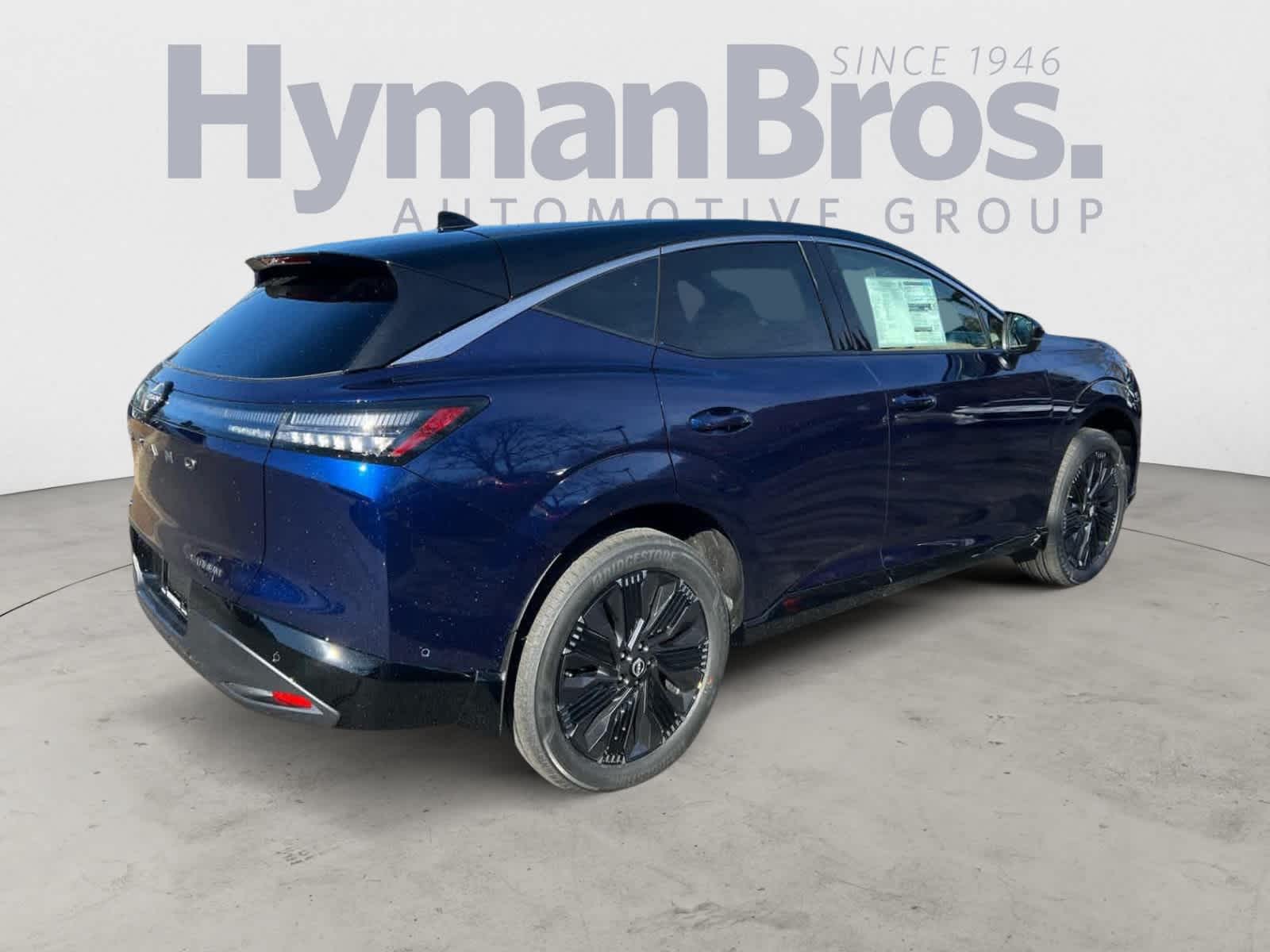 2025 Nissan Murano Platinum photo 2