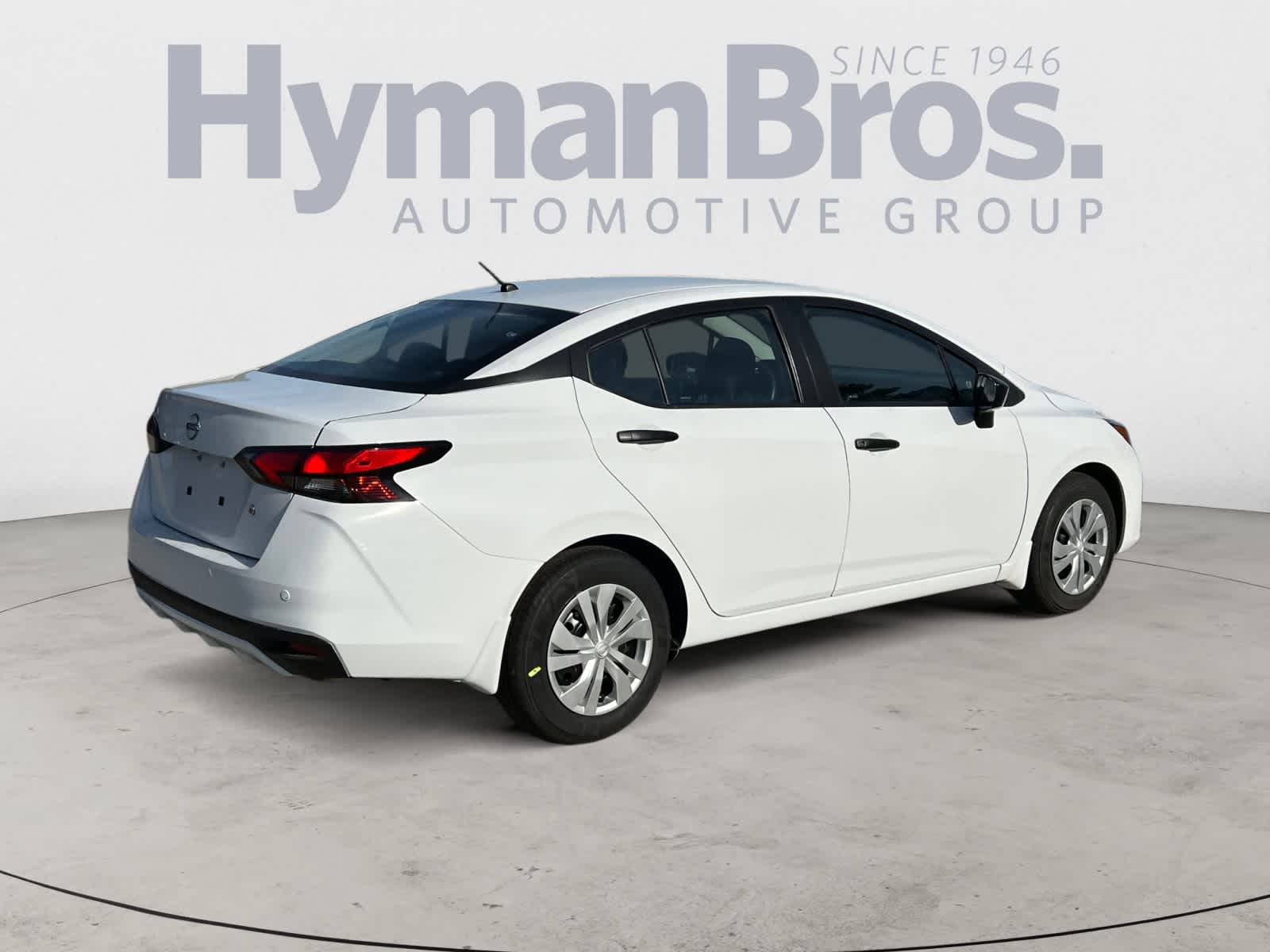 2025 Nissan Versa 1.6 S photo 3