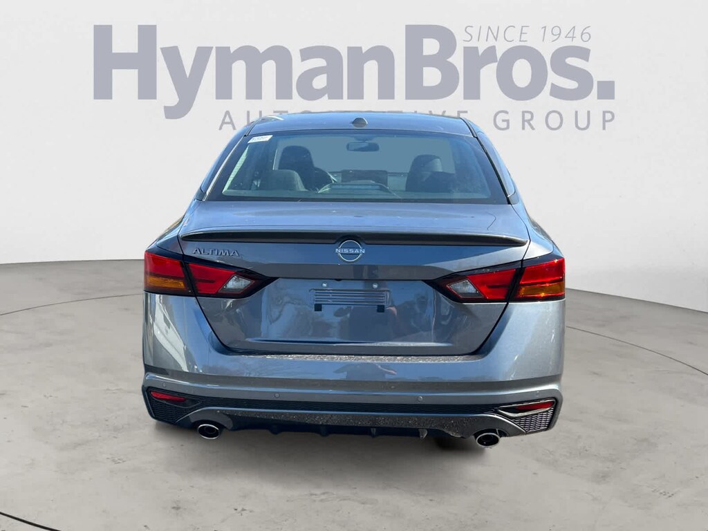 New 2025 Nissan Altima SV Sedan