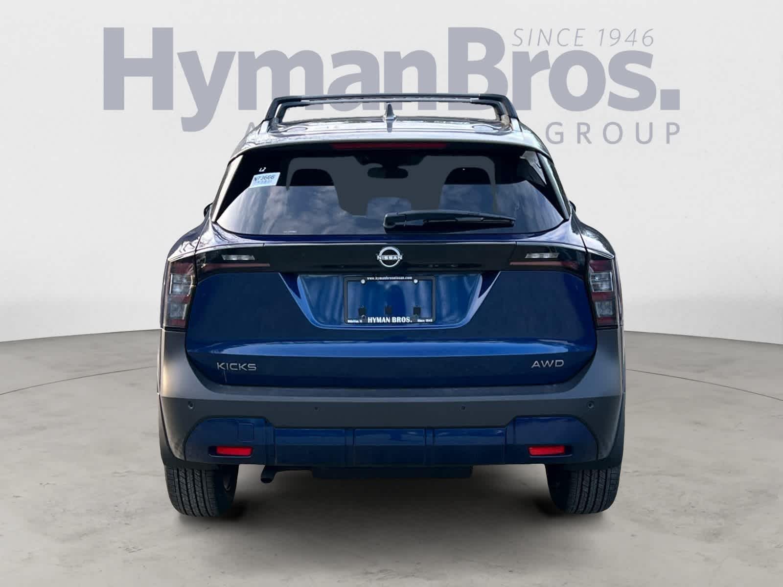 2025 Nissan Kicks SV photo 4