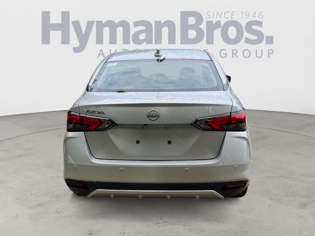 New 2025 Nissan Versa 1.6 SV Sedan