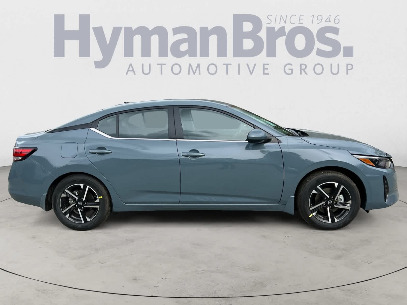 2025 Nissan Sentra SV photo 2