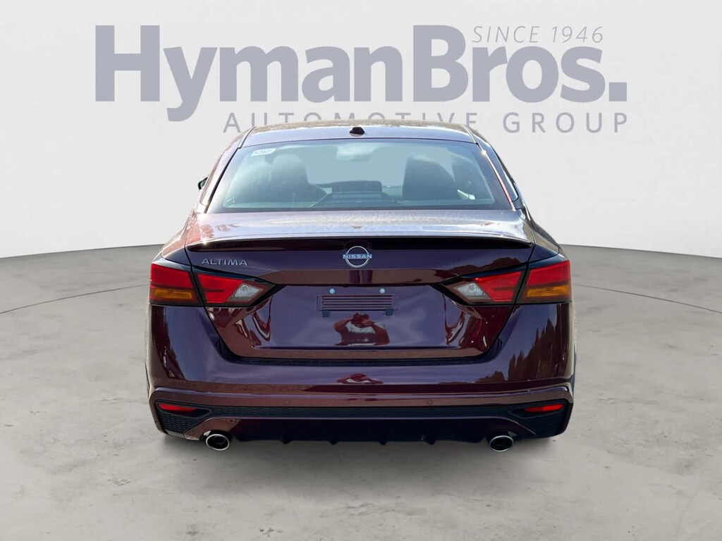 New 2025 Nissan Altima SV Sedan