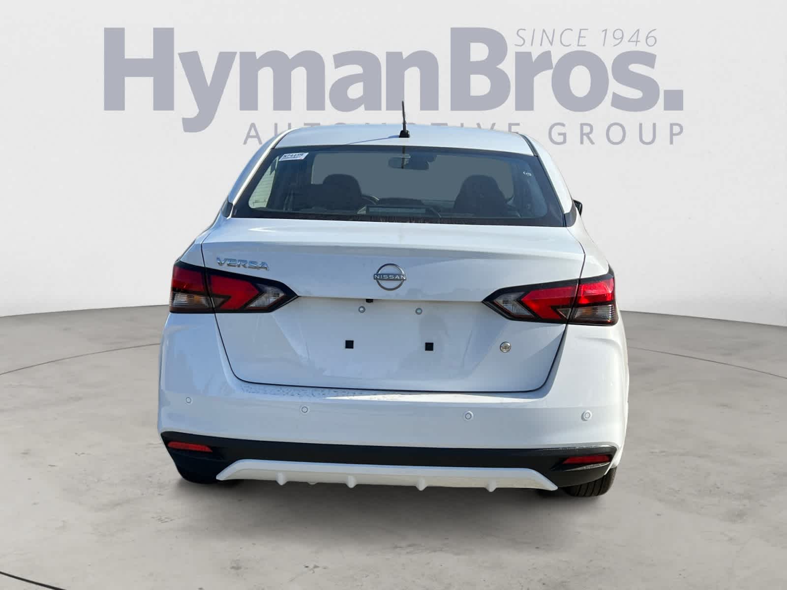 2025 Nissan Versa 1.6 S photo 4