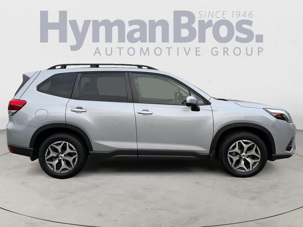 Used 2023 Subaru Forester Premium CVT