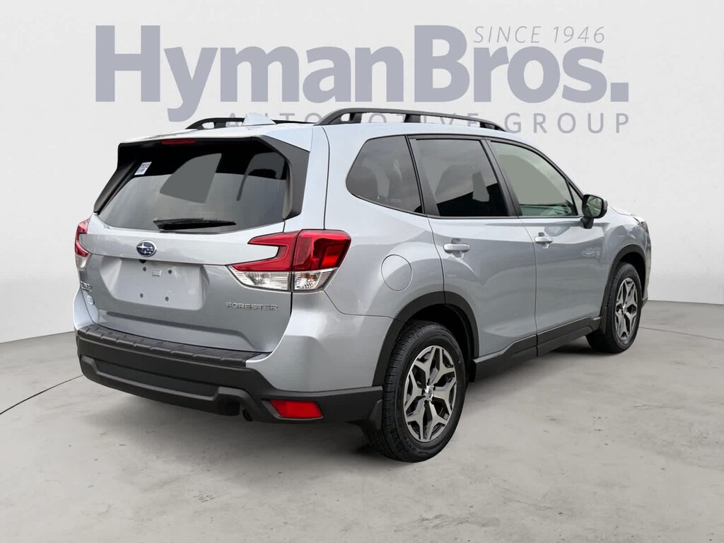 Used 2023 Subaru Forester Premium CVT