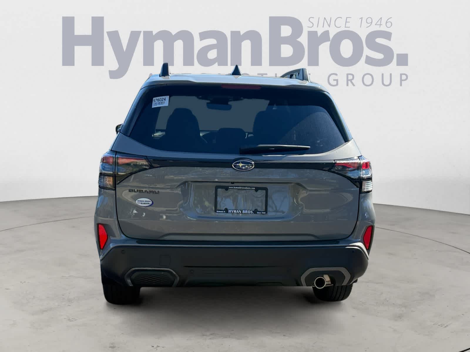 2025 Subaru Forester Touring photo 3