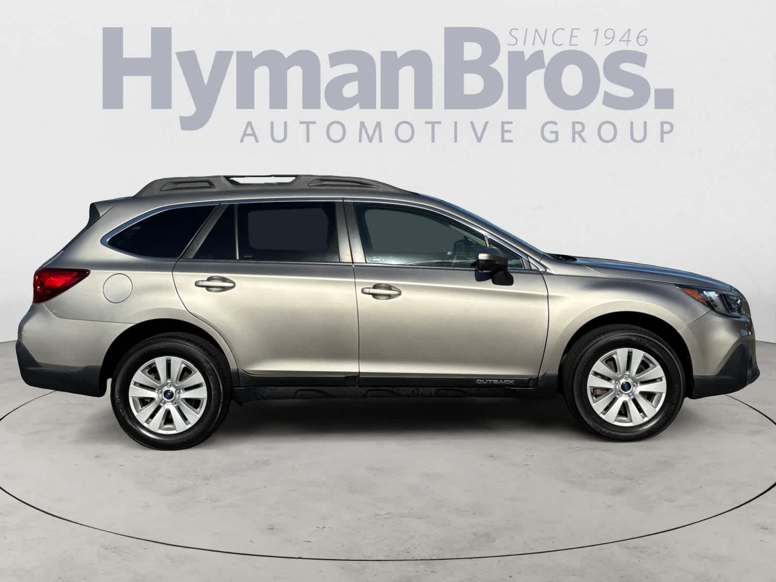 2019 Subaru Outback Premium photo 2