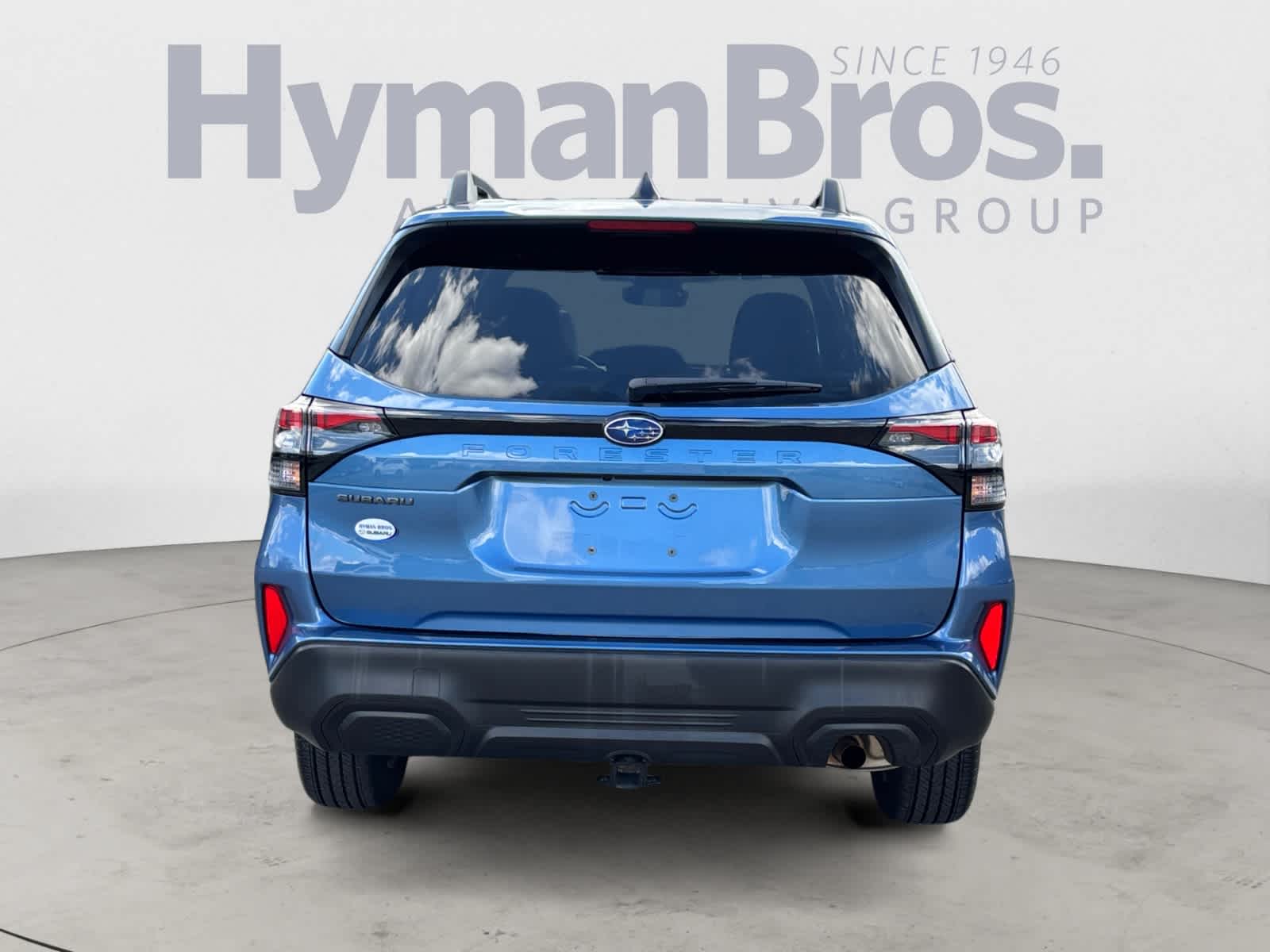 2025 Subaru Forester Premium photo 3