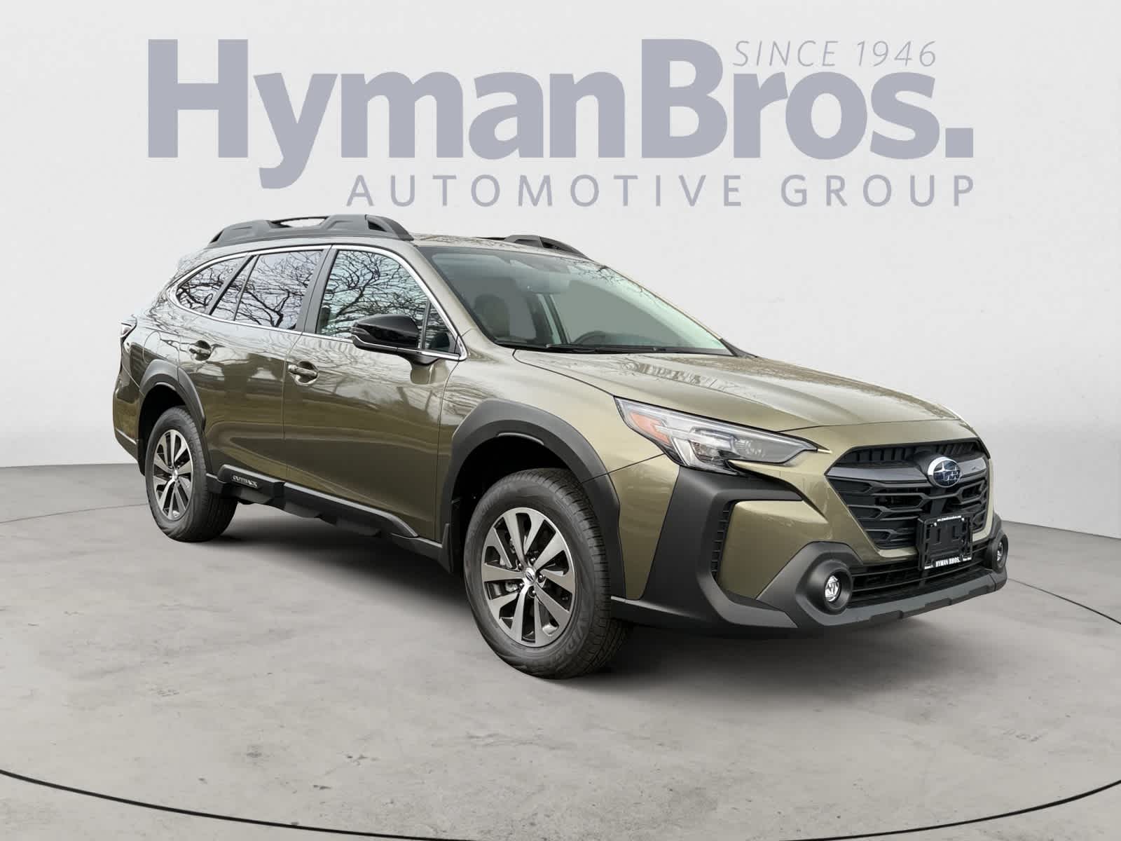 2025 Subaru Outback Premium's photo