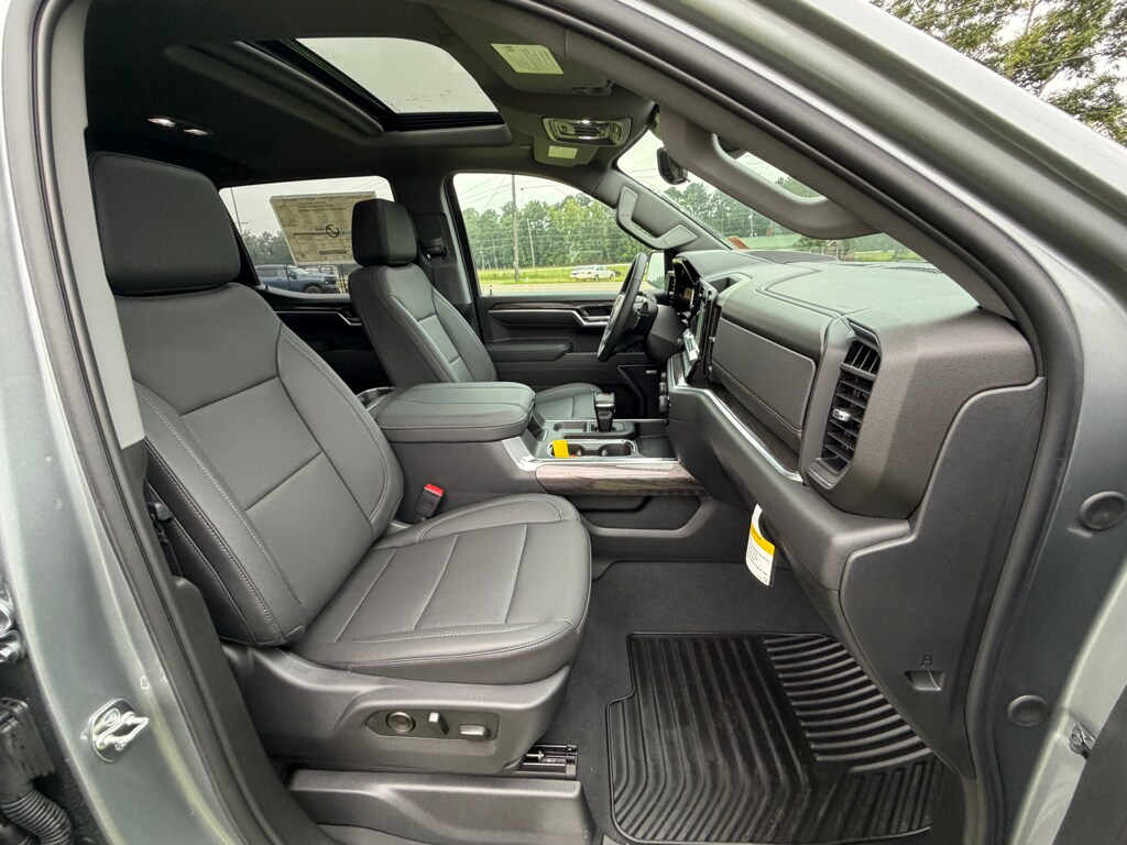 2026 Chevrolet Silverado 1500 LTZ - Photo 27