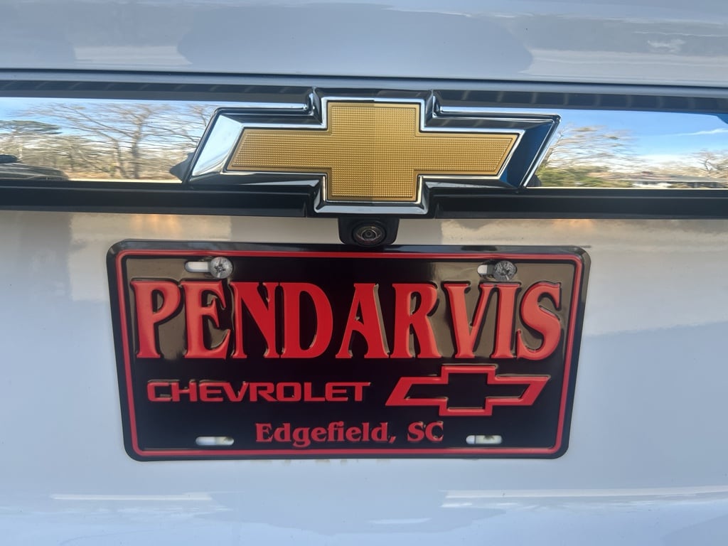 Used 2023 Chevrolet Traverse LT Cloth SUV